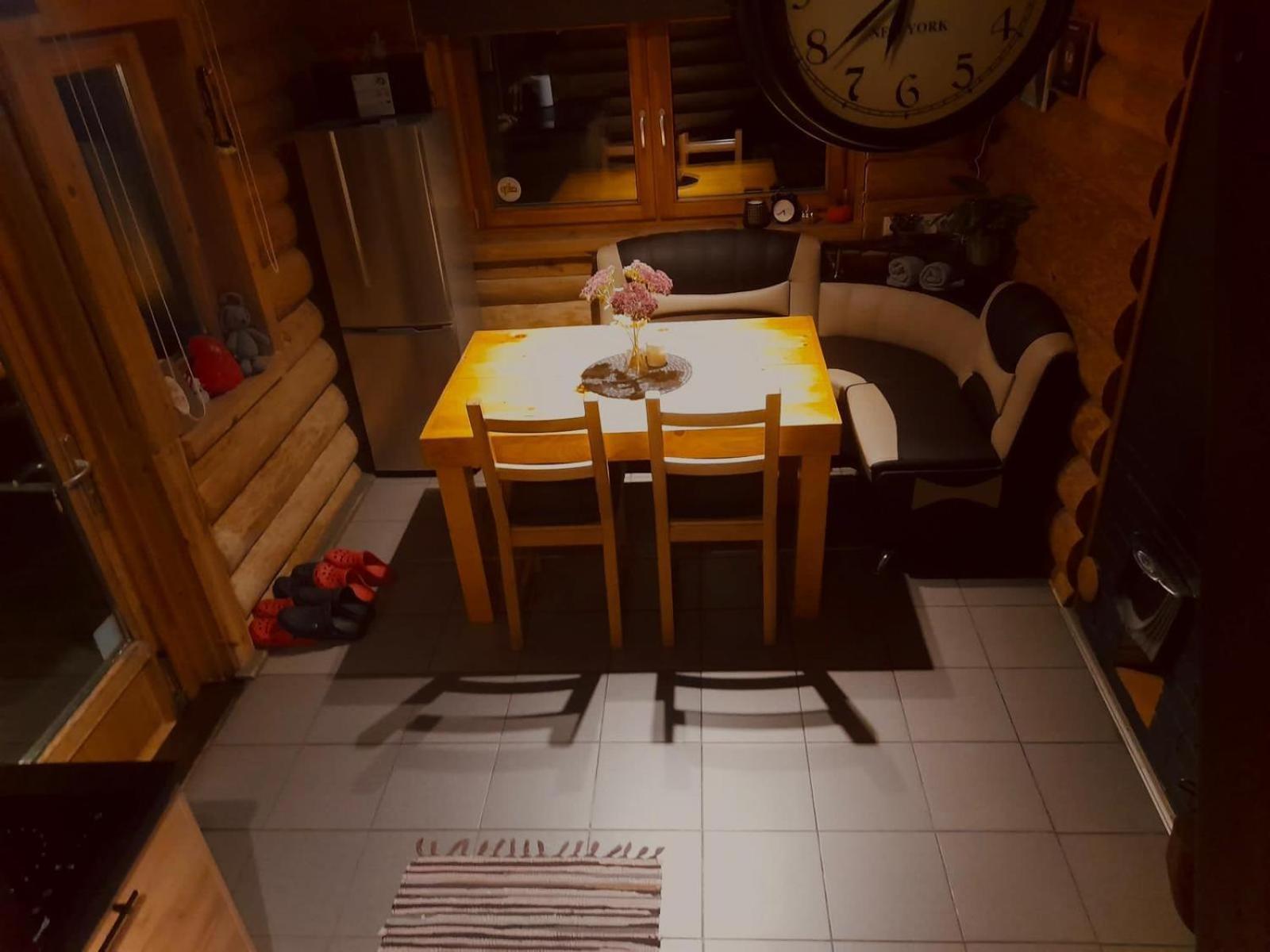 Ezerkalni Villa Raiskums Dış mekan fotoğraf
