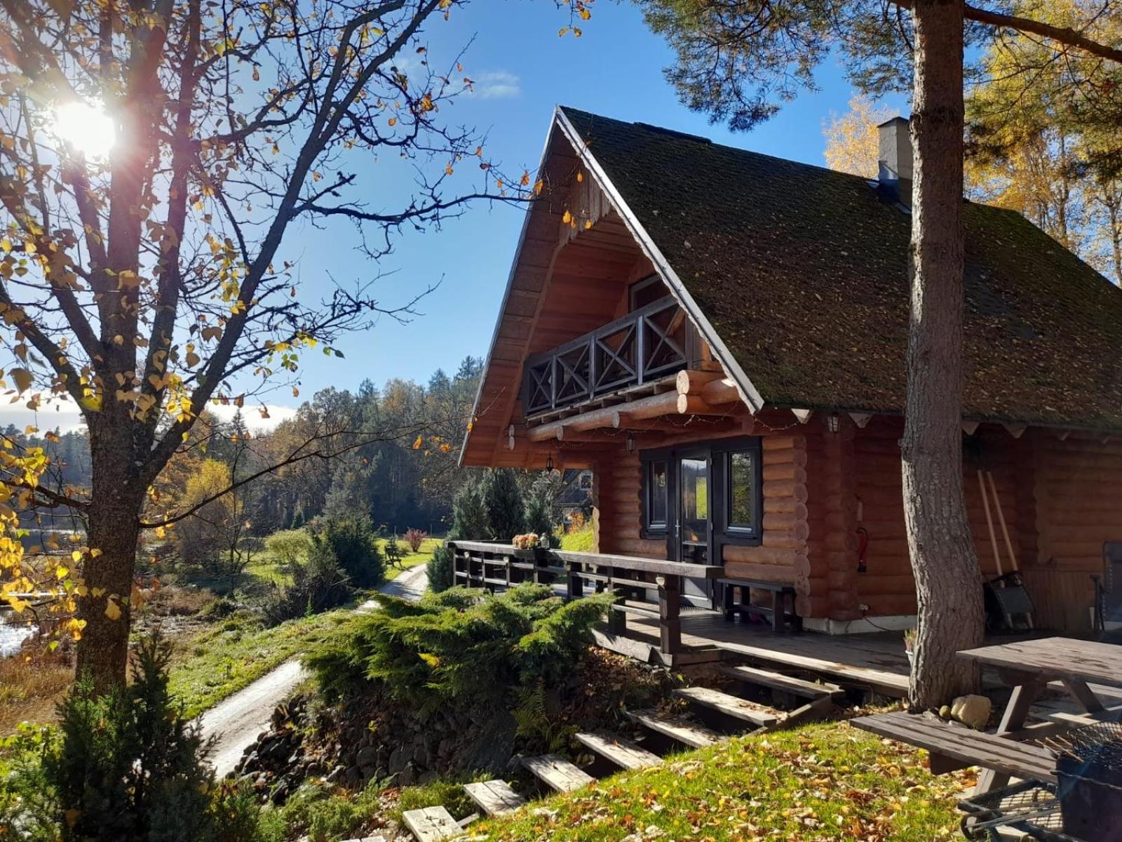 Ezerkalni Villa Raiskums Dış mekan fotoğraf
