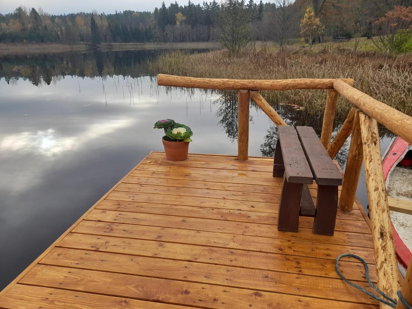 Ezerkalni Villa Raiskums Dış mekan fotoğraf