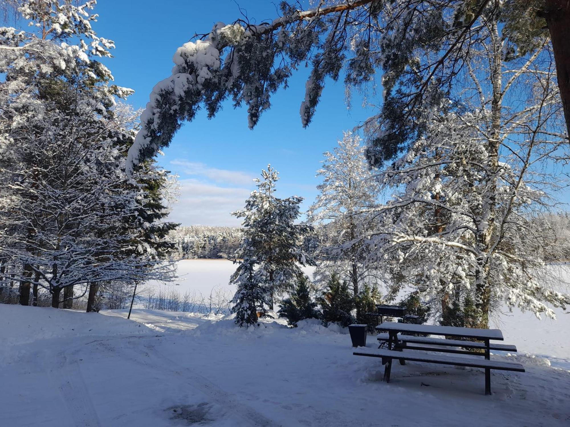 Ezerkalni Villa Raiskums Dış mekan fotoğraf